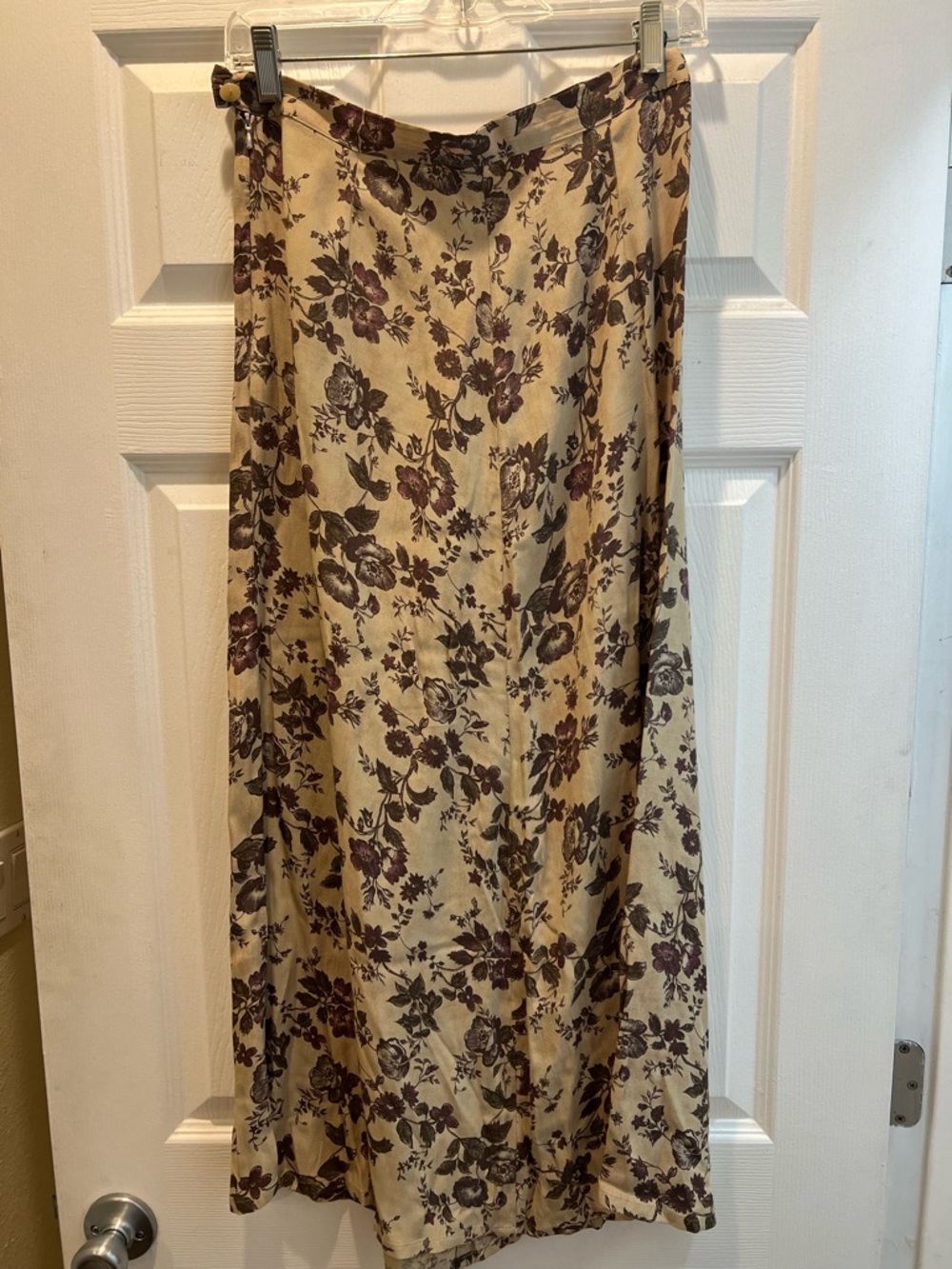 GAP Vintage Beige Skirt with Floral Print